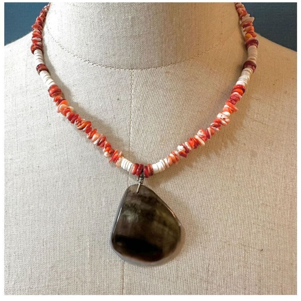 Spiny oyster abalone pendant necklace